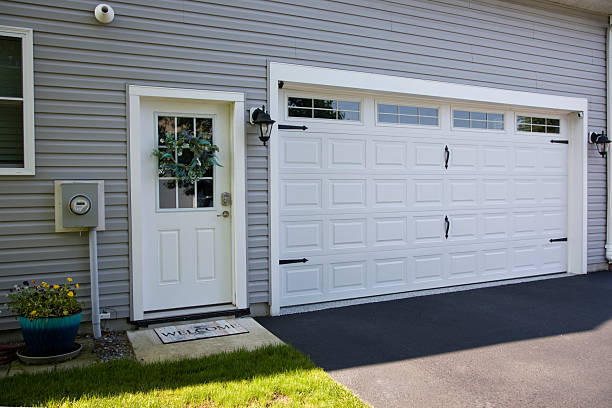 24/7 Emergency Garage Door Panel Replacement experts in Cranford, NJ